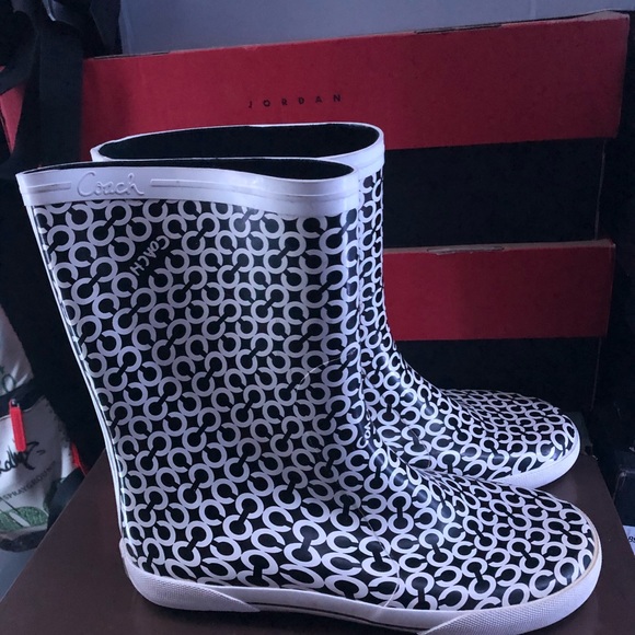 Coach boots - Picture 3 of 3